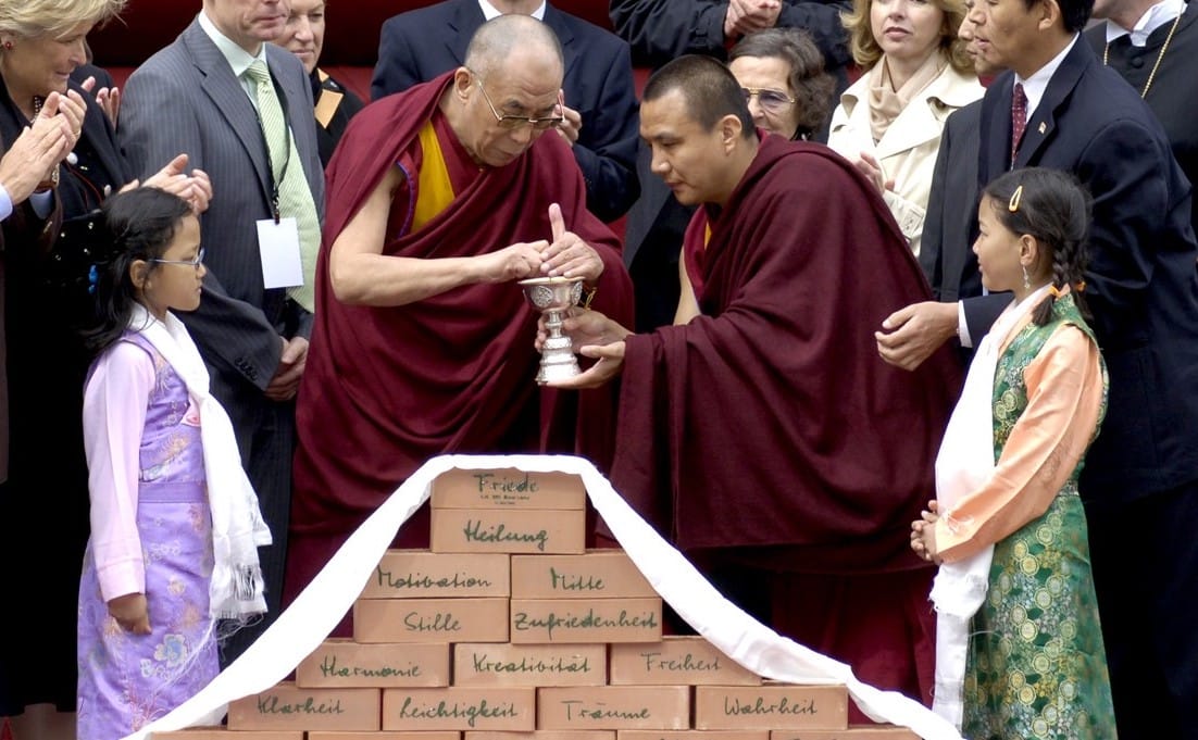 Seine Heiligkeit der Dalai Lama und Lama Geshe TenDhar Seine Heiligkeit der Dalai Lama und Lama Geshe TenDhar